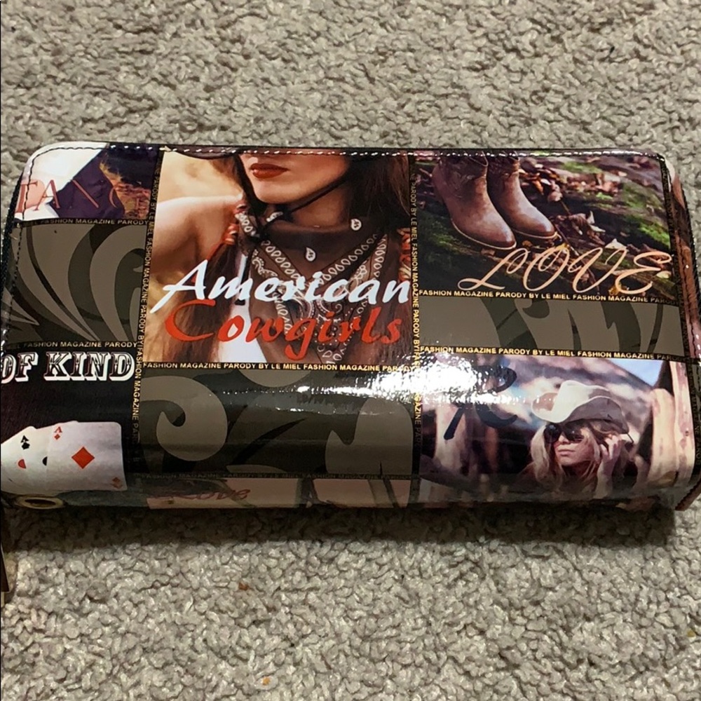 Wallet - Picture 2 of 4